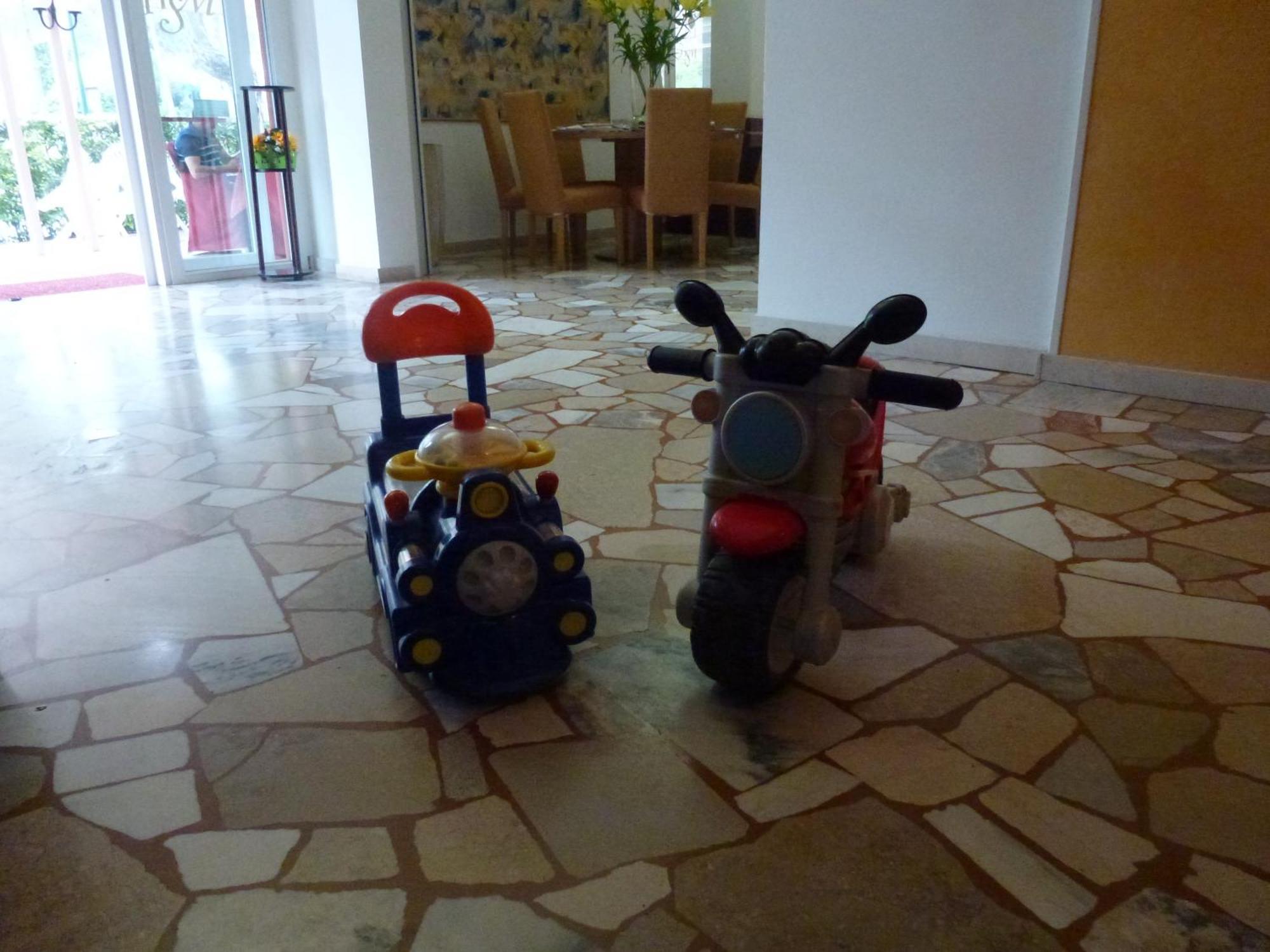 Hotel San Marco リニャーノ・サッビアドーロ エクステリア 写真