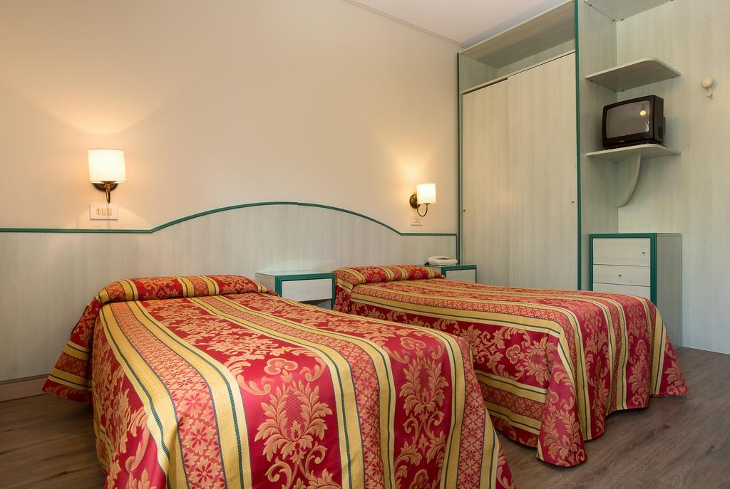 Hotel San Marco リニャーノ・サッビアドーロ エクステリア 写真